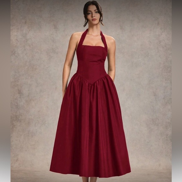 Dresses & Skirts - Chic Halter Neck Burgundy Dress